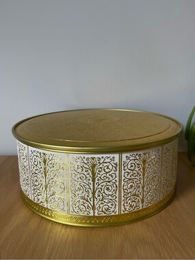 Vintage Giftcraft Gold & White Decorative Round Tin Grape Wine Decor MCM